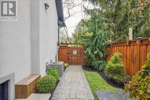 1031 Welwyn Drive, Mississauga, ON - Outdoor