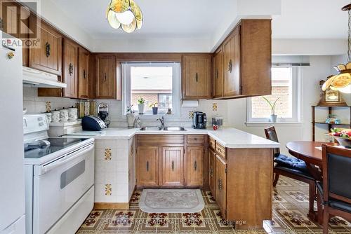 35 Stanwood Crescent, Toronto, ON - Indoor Photo Showing Kitchen With Double Sink