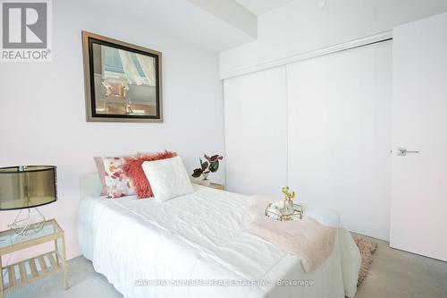 1714 - 4055 Parkside Village Drive, Mississauga, ON - Indoor Photo Showing Bedroom