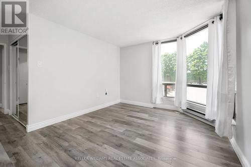 211 - 25 Fairview Road W, Mississauga, ON - Indoor Photo Showing Other Room