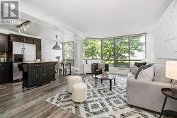 211 - 25 FAIRVIEW ROAD W  Mississauga, ON L5B 3Y8