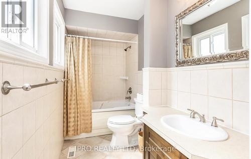 40 Northampton Street, Brampton, ON - Indoor Photo Showing Bathroom
