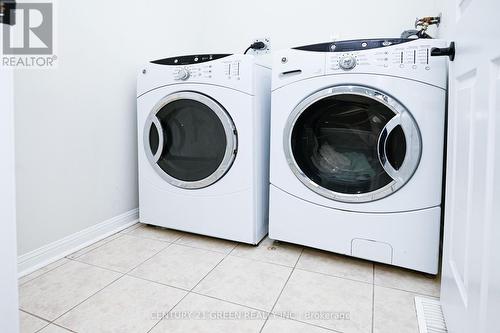 668 Hamilton Crescent, Milton, ON - Indoor Photo Showing Laundry Room