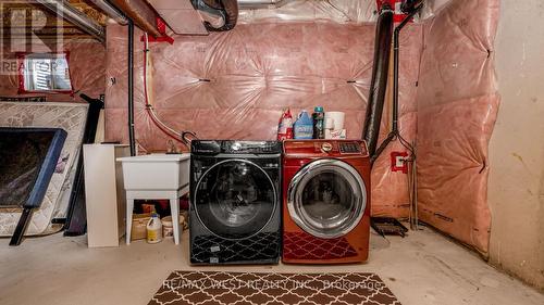 20 Reichert Court, Milton, ON - Indoor Photo Showing Laundry Room