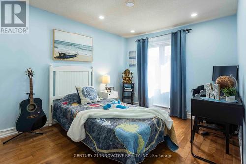2259 Munn'S Avenue, Oakville, ON - Indoor Photo Showing Bedroom