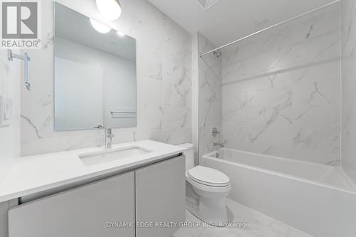 527 - 405 Dundas Street W, Oakville, ON - Indoor Photo Showing Bathroom