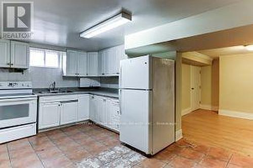 109 Cayuga Avenue, Toronto, ON - Indoor Photo Showing Kitchen