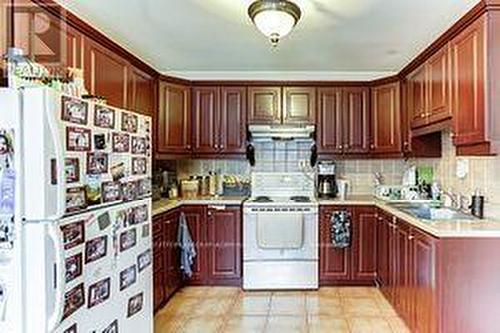 109 Cayuga Avenue, Toronto, ON - Indoor Photo Showing Kitchen