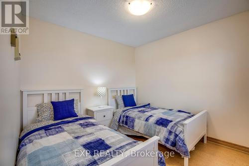 11677 Regional 25 Road N, Halton Hills, ON - Indoor Photo Showing Bedroom