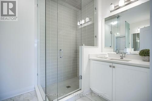 156 Wainfleet Crescent, Vaughan, ON - Indoor Photo Showing Bathroom