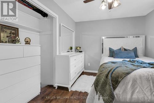 2213 Spring Street, Innisfil, ON - Indoor Photo Showing Bedroom