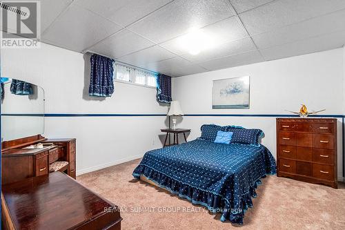 364 Walnut Street, Collingwood, ON - Indoor Photo Showing Bedroom