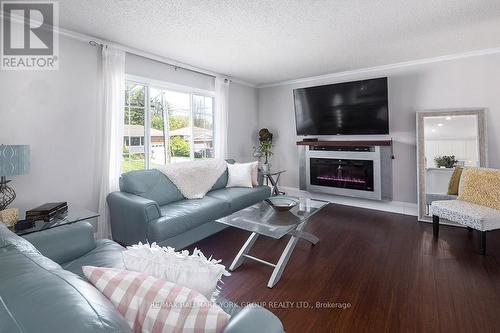 90 Manning Avenue, Collingwood, ON - Indoor Photo Showing Living Room With Fireplace