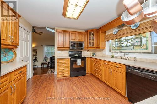 186 Charles Street, Central Elgin, ON - Indoor Photo Showing Kitchen