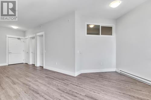 4319 2180 Kelly Avenue, Port Coquitlam, BC - Indoor Photo Showing Other Room