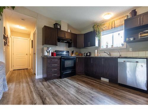 4103 Hill Road, Fernie, BC - Indoor Photo Showing Kitchen