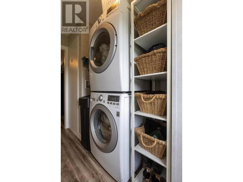 4103 Hill Road, Fernie, BC - Indoor Photo Showing Laundry Room