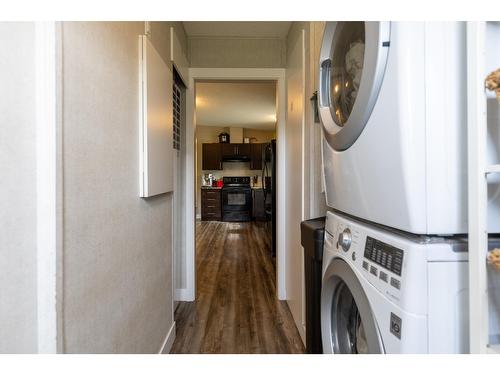 4103 Hill Road, Fernie, BC - Indoor Photo Showing Laundry Room