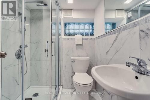 70 Standish Avenue, Toronto, ON - Indoor Photo Showing Bathroom