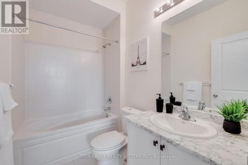 412 Salem Road S, Ajax, ON - Indoor Photo Showing Bathroom