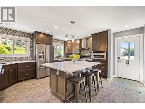 1166 Davenport Avenue, Penticton, BC - Indoor Photo Showing Kitchen With Upgraded Kitchen
