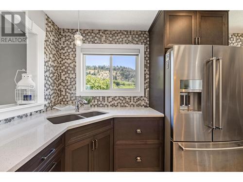 1166 Davenport Avenue, Penticton, BC - Indoor Photo Showing Kitchen With Double Sink