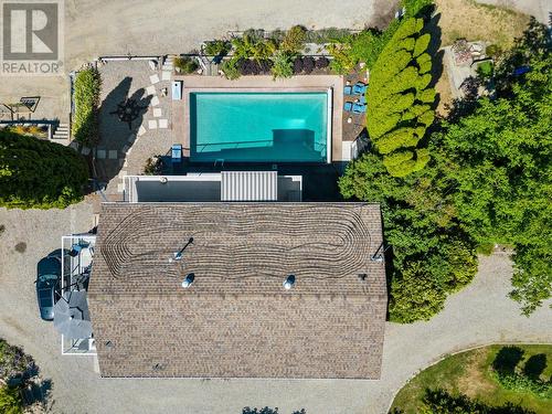 1166 Davenport Avenue, Penticton, BC - Outdoor With In Ground Pool