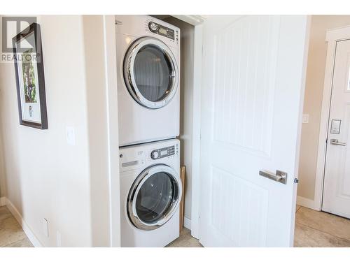 2000 Valleyview Drive Unit# 6, Osoyoos, BC - Indoor Photo Showing Laundry Room
