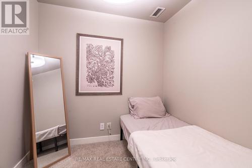 201 - 81 Navy Wharf Court, Toronto, ON - Indoor Photo Showing Bedroom