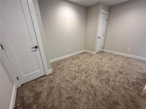 117-2580 Brookfield Dr, Courtenay, BC - Indoor Photo Showing Other Room