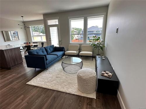 117-2580 Brookfield Dr, Courtenay, BC - Indoor Photo Showing Living Room