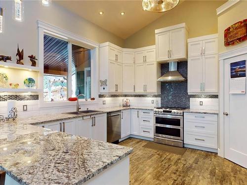 2168 Winfield Dr, Sooke, BC - Indoor Photo Showing Kitchen With Double Sink With Upgraded Kitchen