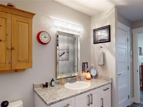 2168 Winfield Dr, Sooke, BC - Indoor Photo Showing Bathroom