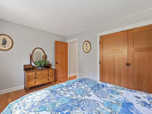 2910 Bood Rd, Courtenay, BC - Indoor Photo Showing Bedroom
