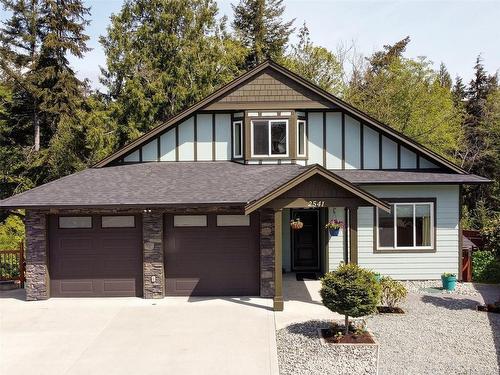 2541 West Trail Crt, Sooke, BC - Outdoor With Facade