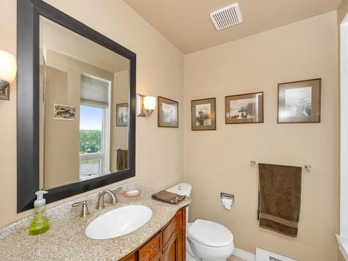 902-1015 Pandora Ave, Victoria, BC - Indoor Photo Showing Bathroom