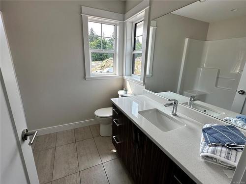 115-2580 Brookfield Dr, Courtenay, BC - Indoor Photo Showing Bathroom