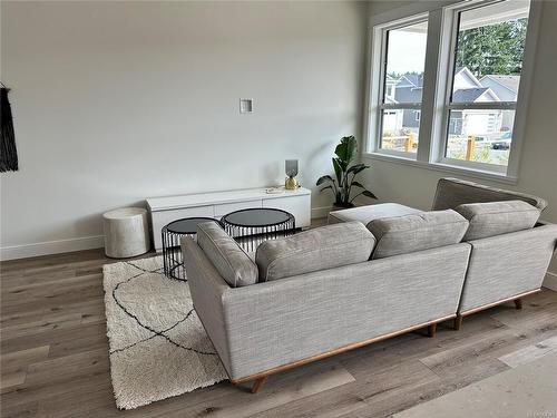 115-2580 Brookfield Dr, Courtenay, BC - Indoor Photo Showing Bedroom