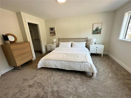 115-2580 Brookfield Dr, Courtenay, BC - Indoor Photo Showing Bedroom