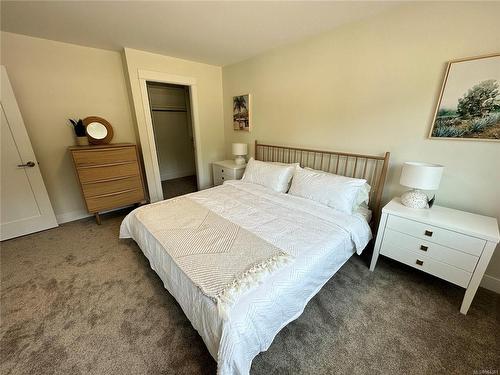 115-2580 Brookfield Dr, Courtenay, BC - Indoor Photo Showing Bedroom