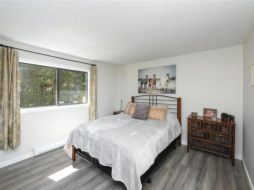 4172 Briardale Rd, Courtenay, BC - Indoor Photo Showing Bedroom