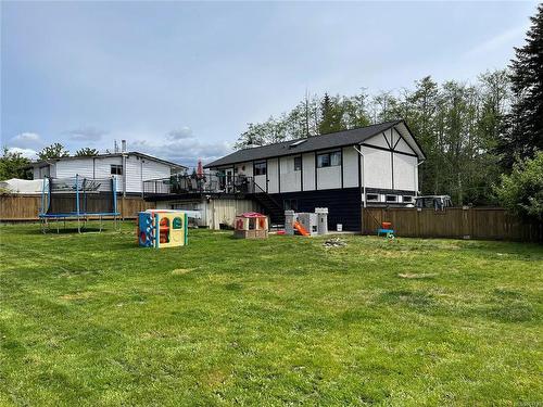 2869 Brandon Ave, Port Alberni, BC - Outdoor With Backyard
