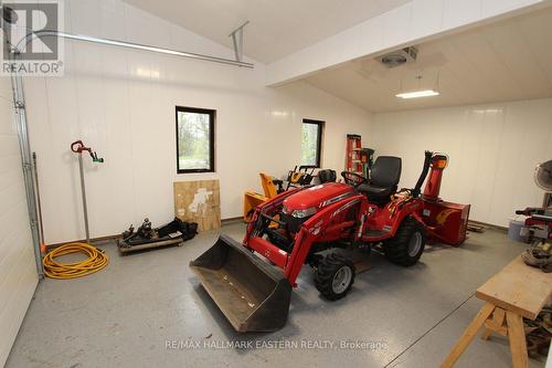 1483 Webster Road, Asphodel-Norwood, ON - Indoor Photo Showing Garage