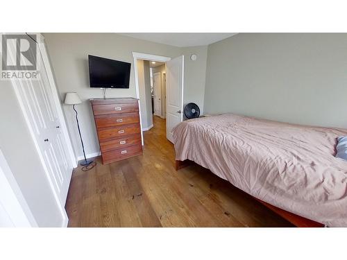 9707 N Spruce Street, Taylor, BC - Indoor Photo Showing Bedroom