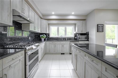 50937 Memme Court, Wainfleet, ON - Indoor Photo Showing Kitchen With Upgraded Kitchen