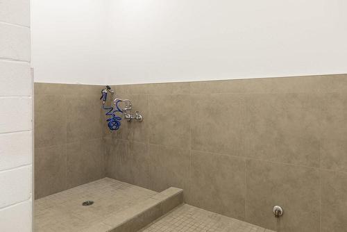 101 Locke Street S|Unit #212, Hamilton, ON - Indoor Photo Showing Bathroom
