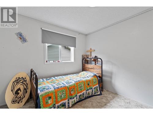 4760 72 Avenue Ne, Salmon Arm, BC - Indoor Photo Showing Bedroom