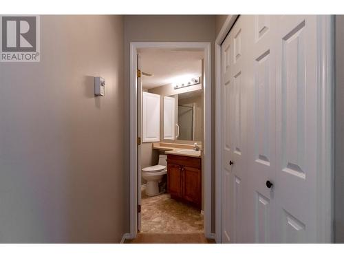 640 3Rd Street Sw Unit# 308, Salmon Arm, BC - Indoor Photo Showing Bathroom