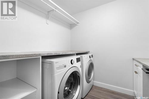 206 Germain Court, Saskatoon, SK - Indoor Photo Showing Laundry Room
