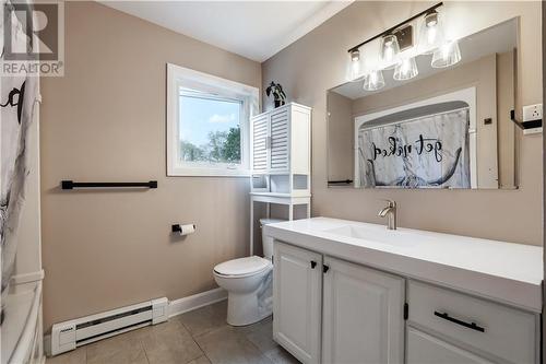 268 Wade Avenue, Renfrew, ON - Indoor Photo Showing Bathroom